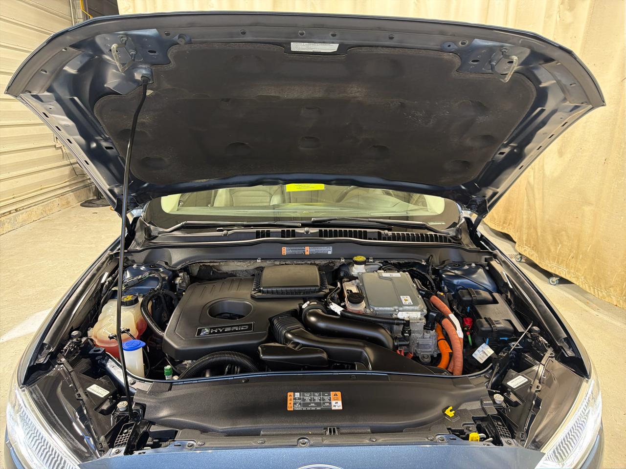 Ford Fusion Hybrid SE FWD 2018