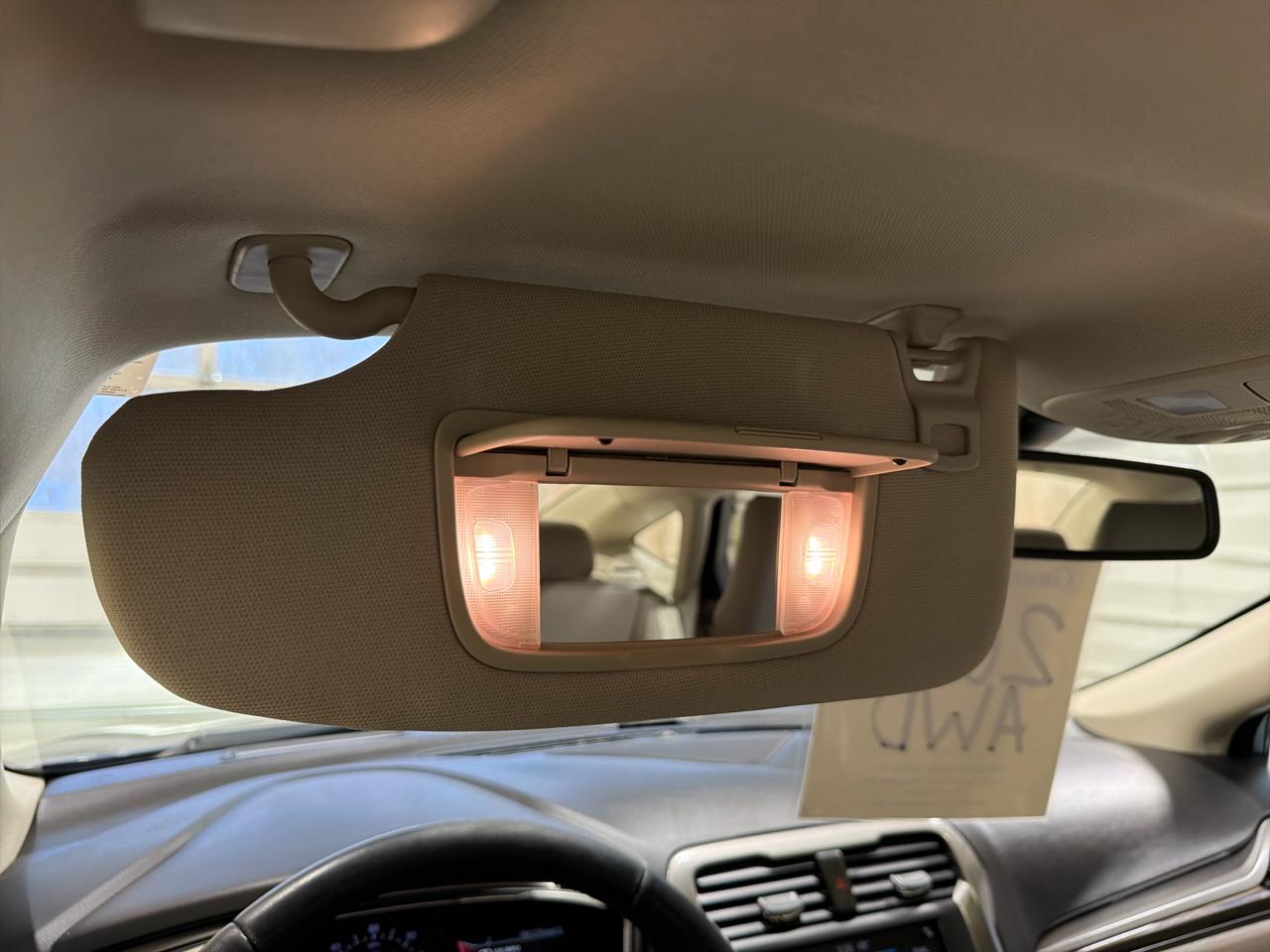 Ford Fusion Hybrid SE FWD 2018