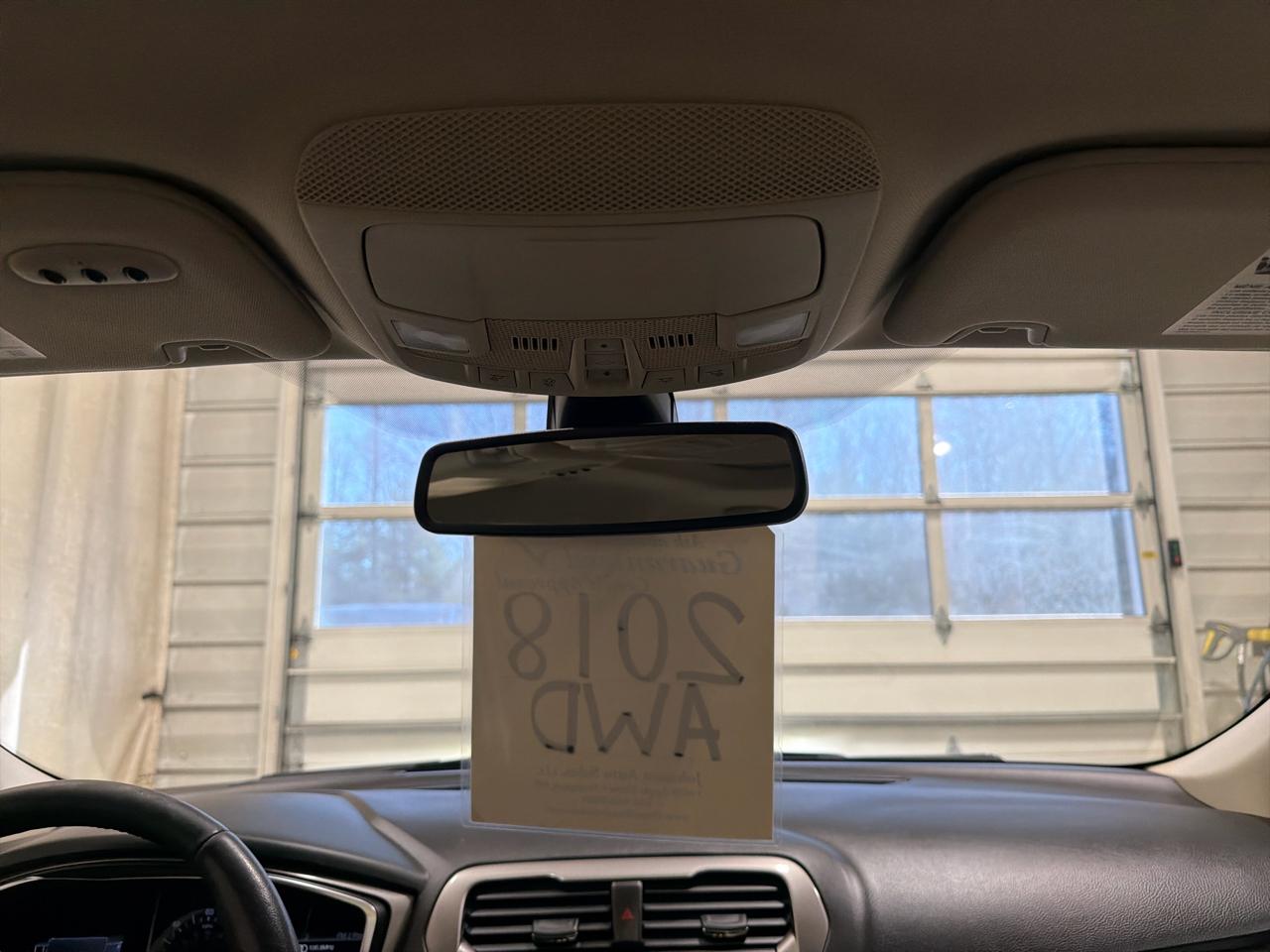 Ford Fusion Hybrid SE FWD 2018