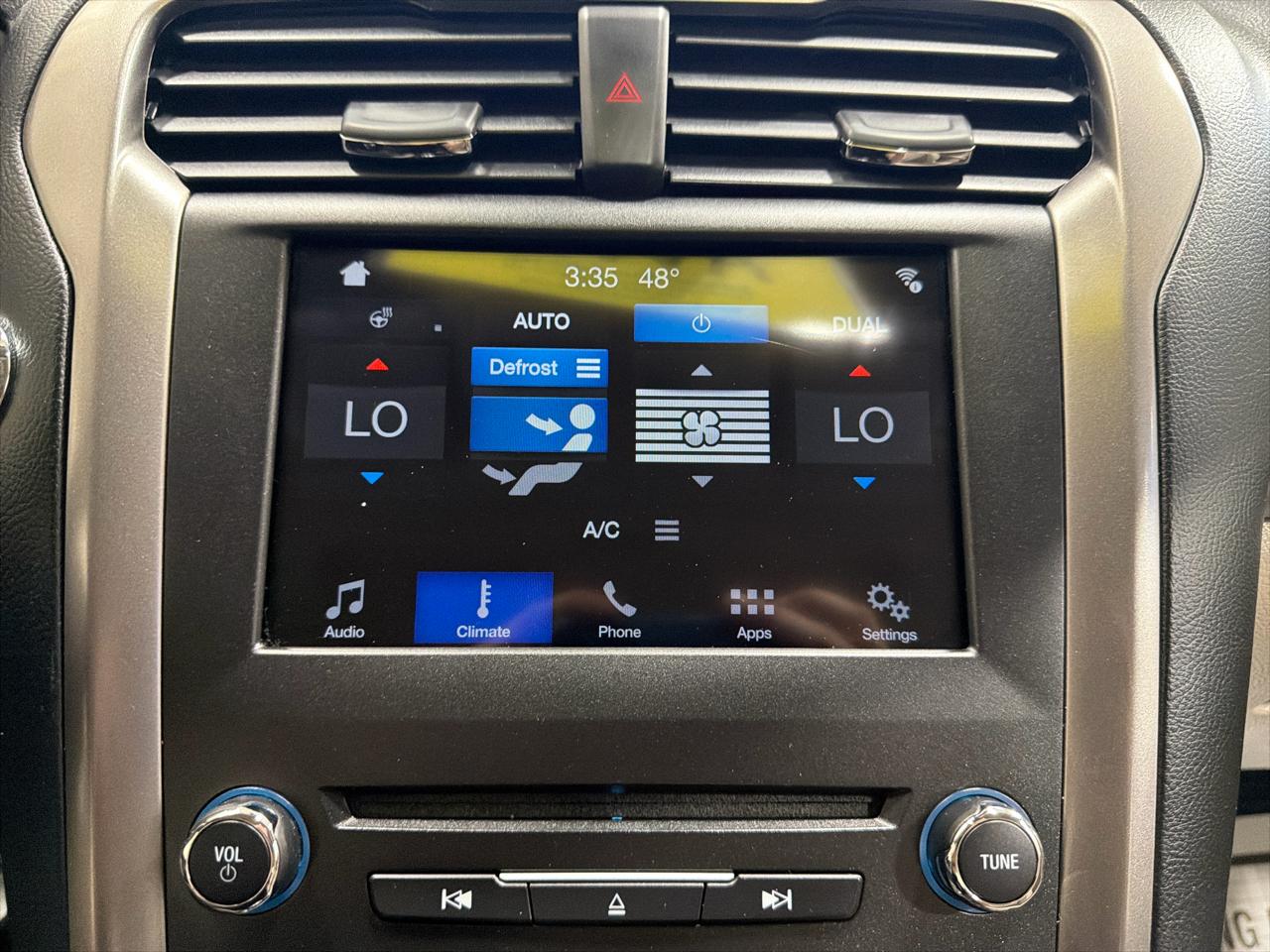 Ford Fusion Hybrid SE FWD 2018