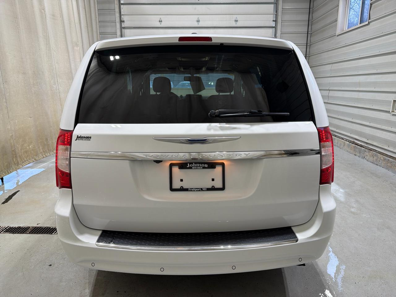 Chrysler Town & Country 4dr Wgn Touring-L Anniversary Edition 2016