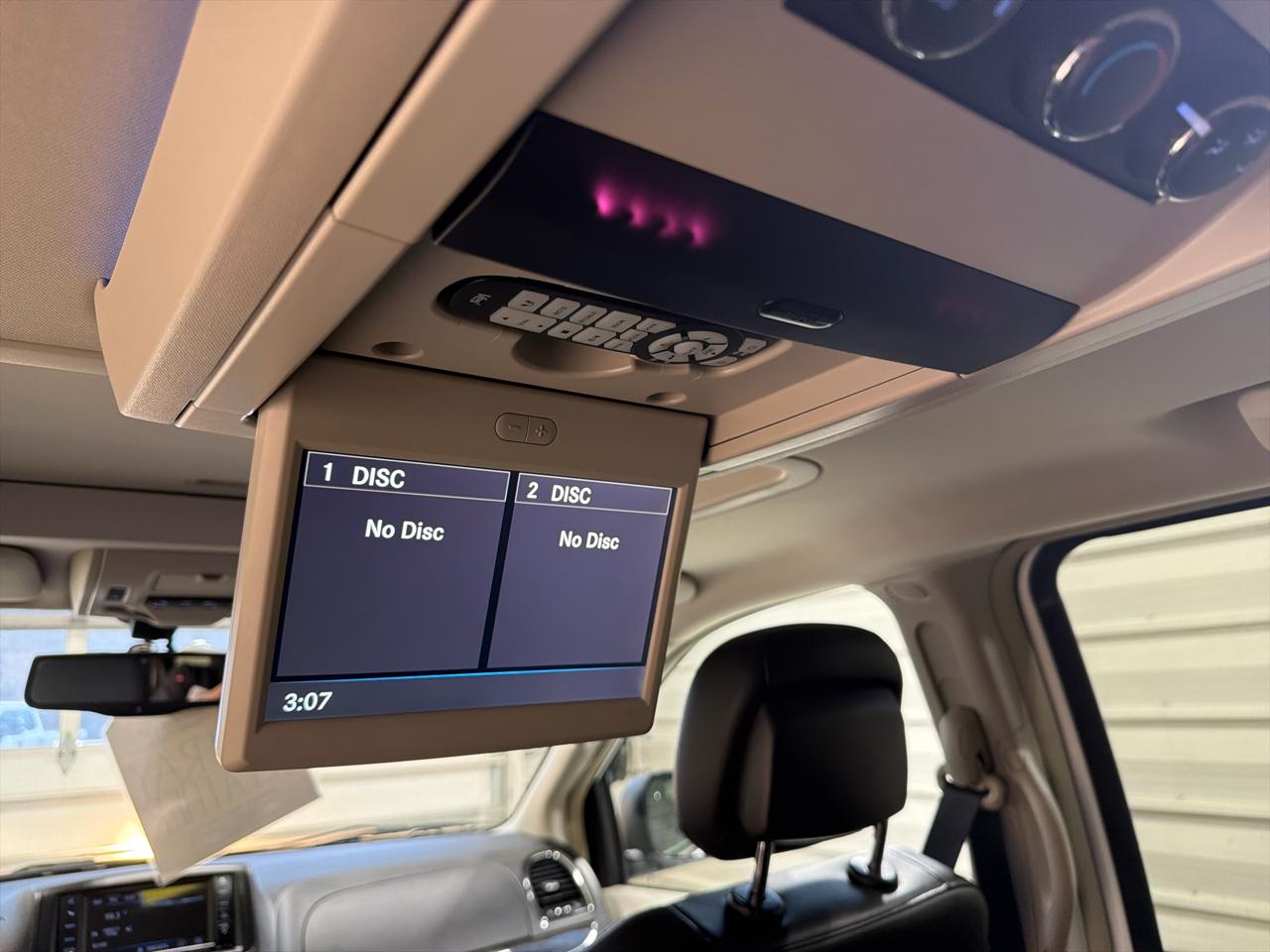 Chrysler Town & Country 4dr Wgn Touring-L Anniversary Edition 2016