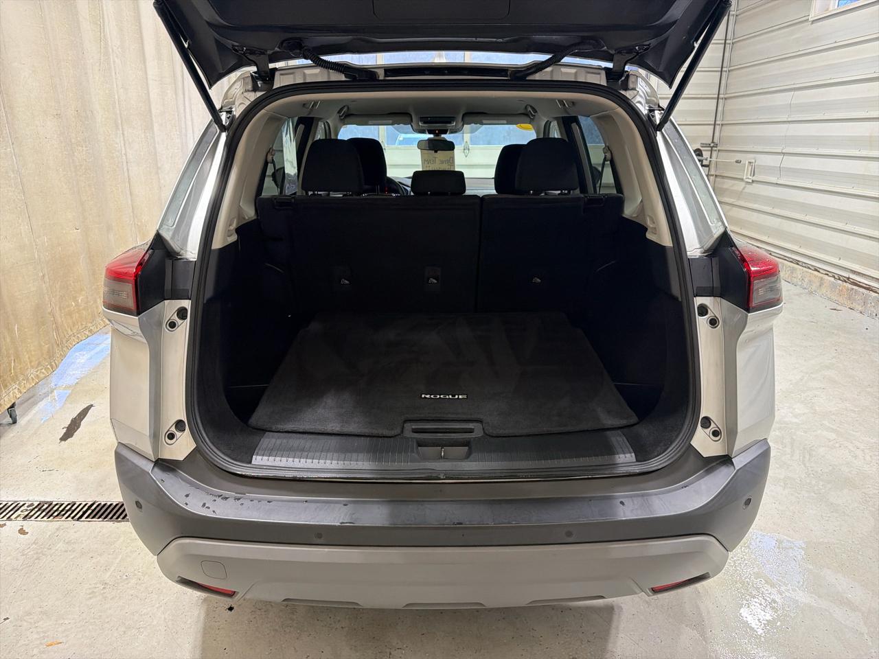 Nissan Rogue AWD SV *Ltd Avail* 2023