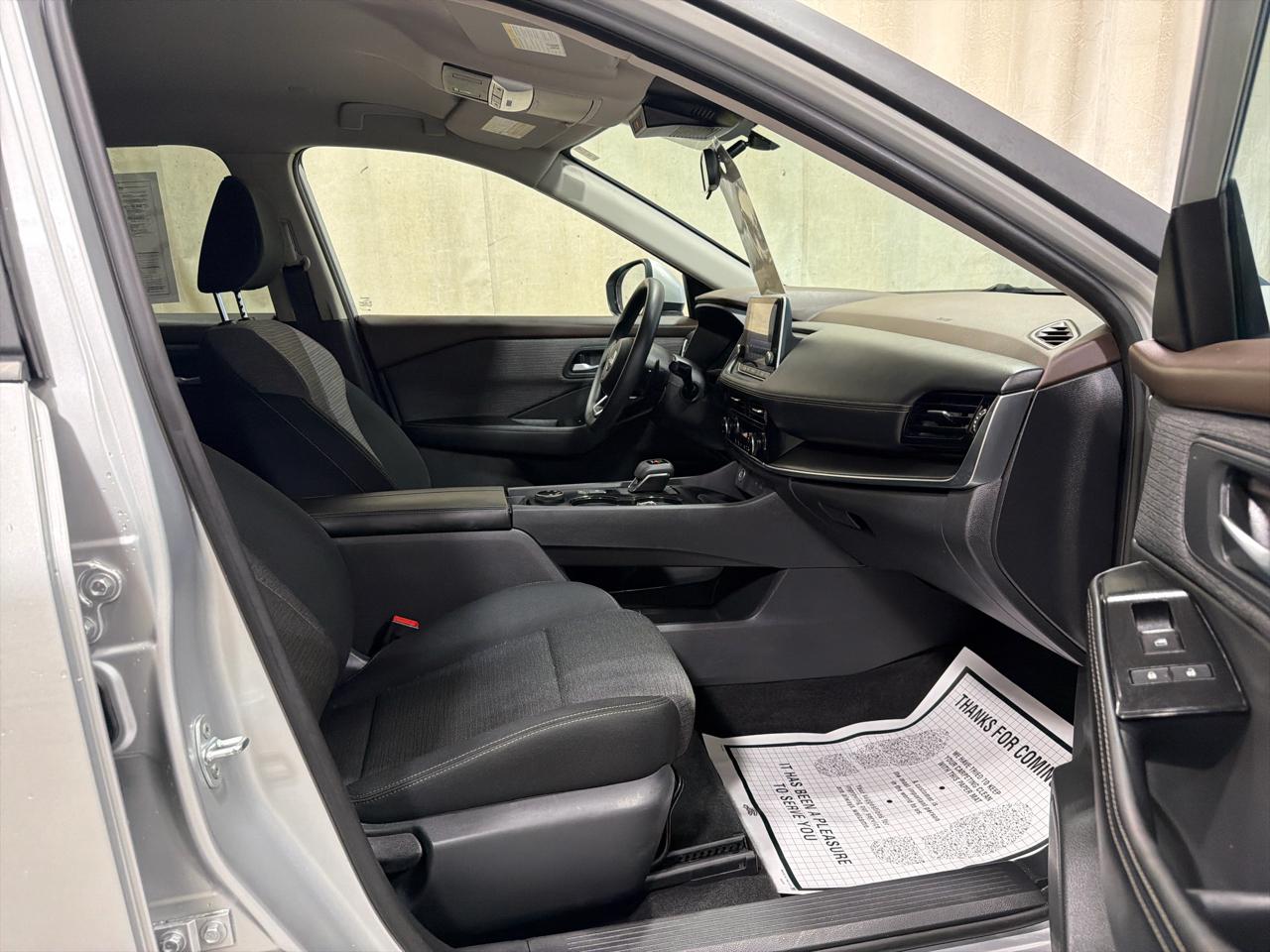 Nissan Rogue AWD SV *Ltd Avail* 2023