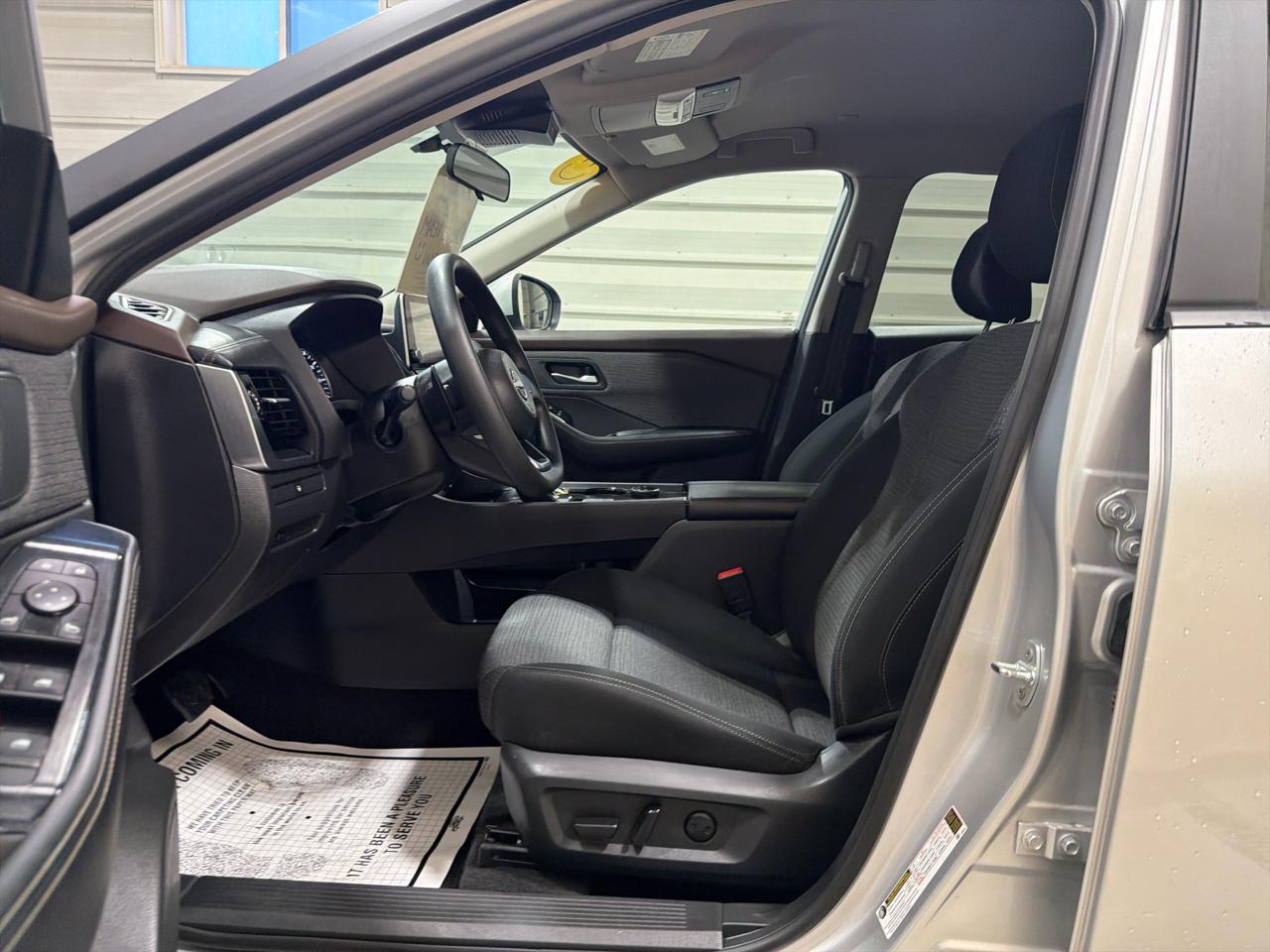 Nissan Rogue AWD SV *Ltd Avail* 2023