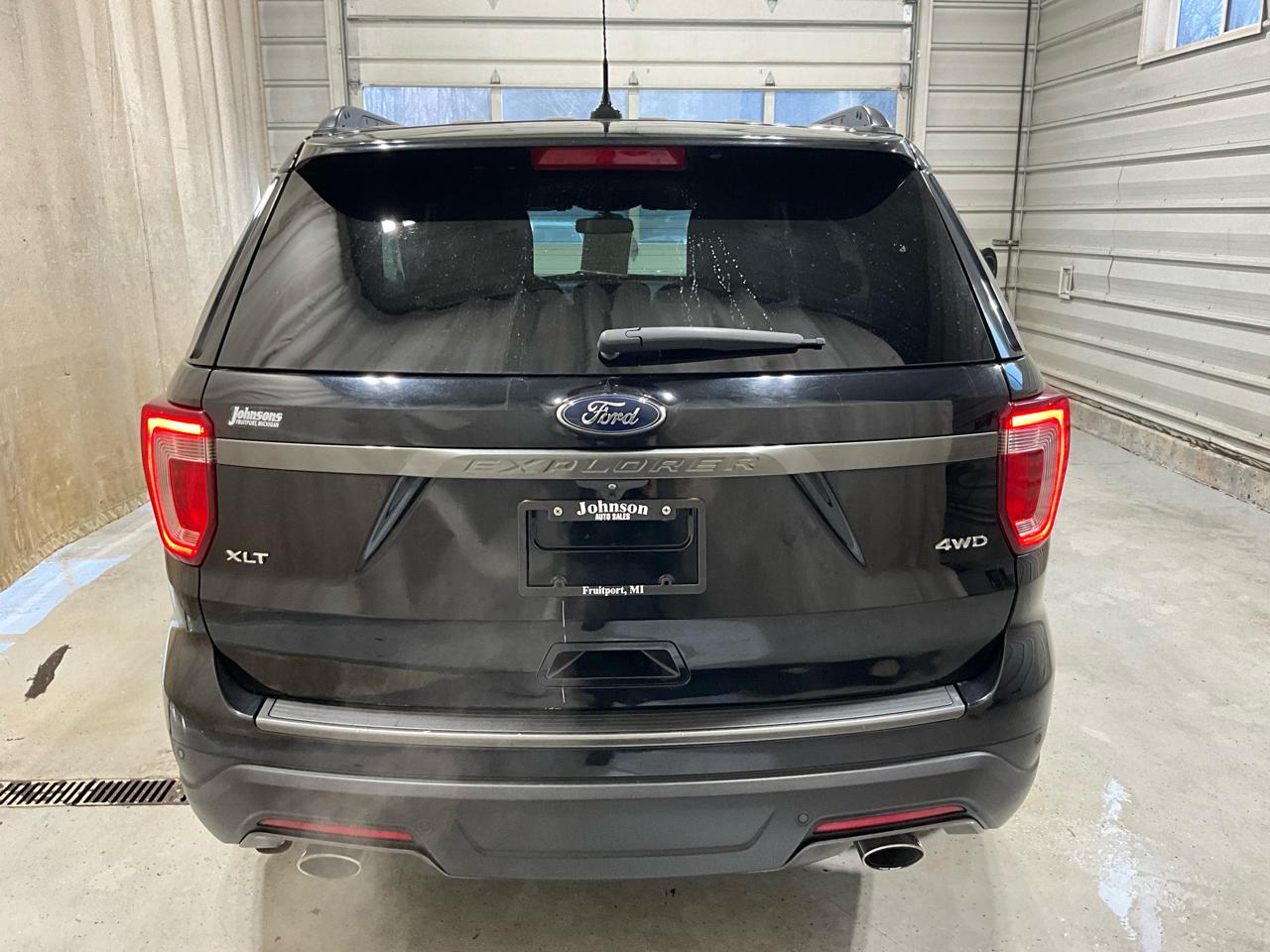 Ford Explorer XLT 4WD 2018