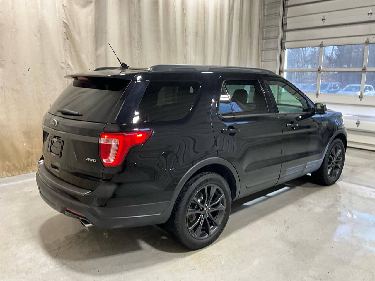 Ford Explorer XLT 4WD 2018