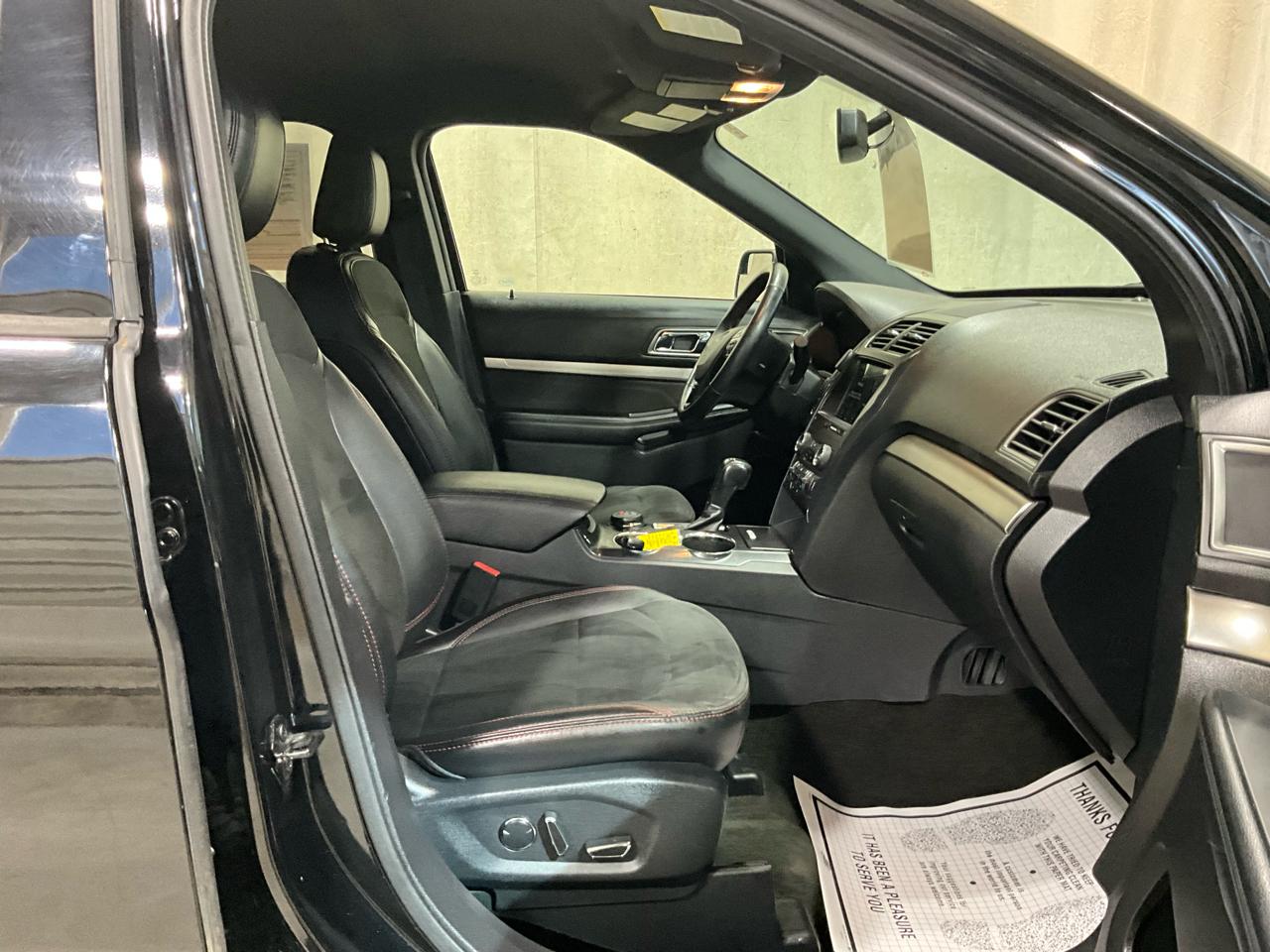 Ford Explorer XLT 4WD 2018