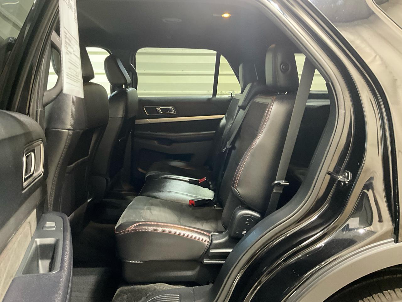 Ford Explorer XLT 4WD 2018