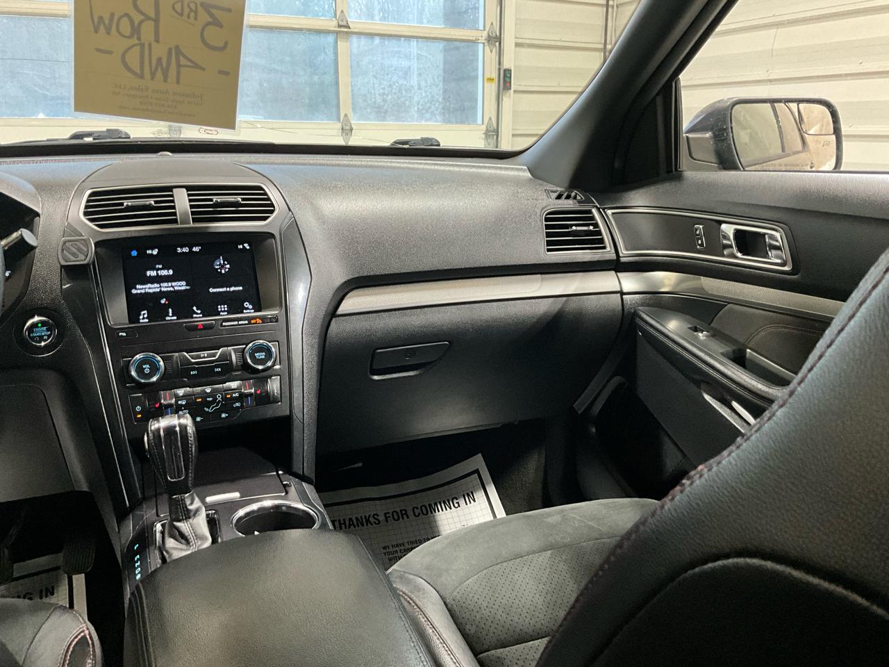 Ford Explorer XLT 4WD 2018