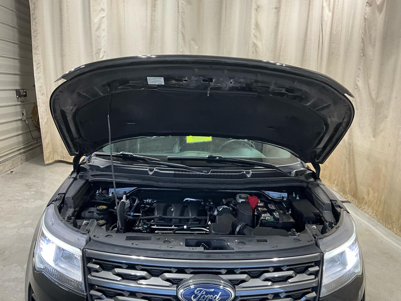 Ford Explorer XLT 4WD 2018