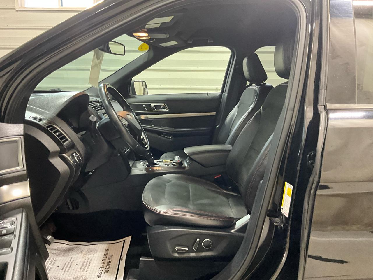 Ford Explorer XLT 4WD 2018