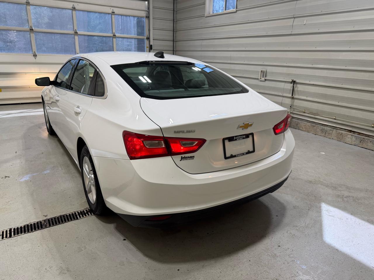 Chevrolet Malibu 4dr Sdn LS w/1FL 2021