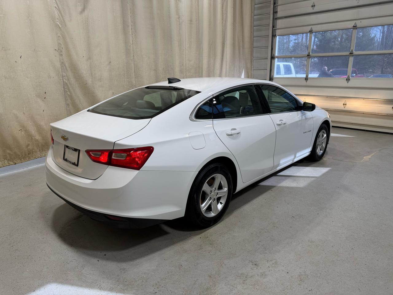 Chevrolet Malibu 4dr Sdn LS w/1FL 2021