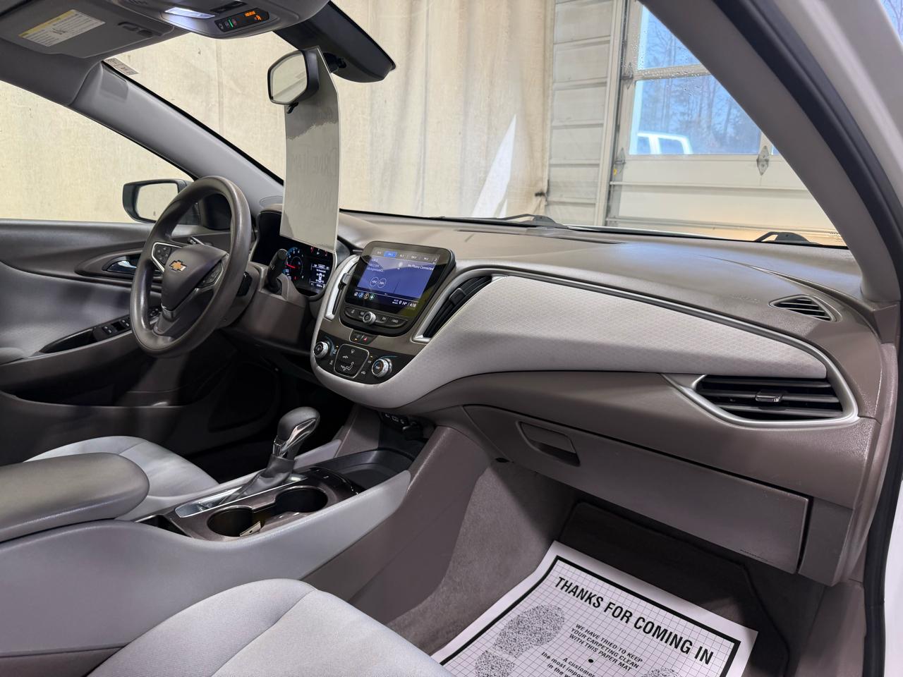 Chevrolet Malibu 4dr Sdn LS w/1FL 2021