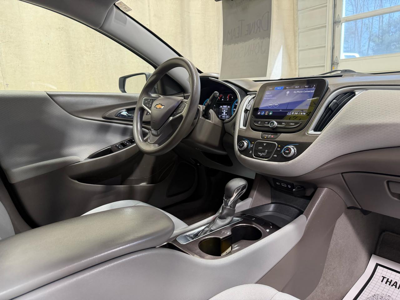 Chevrolet Malibu 4dr Sdn LS w/1FL 2021