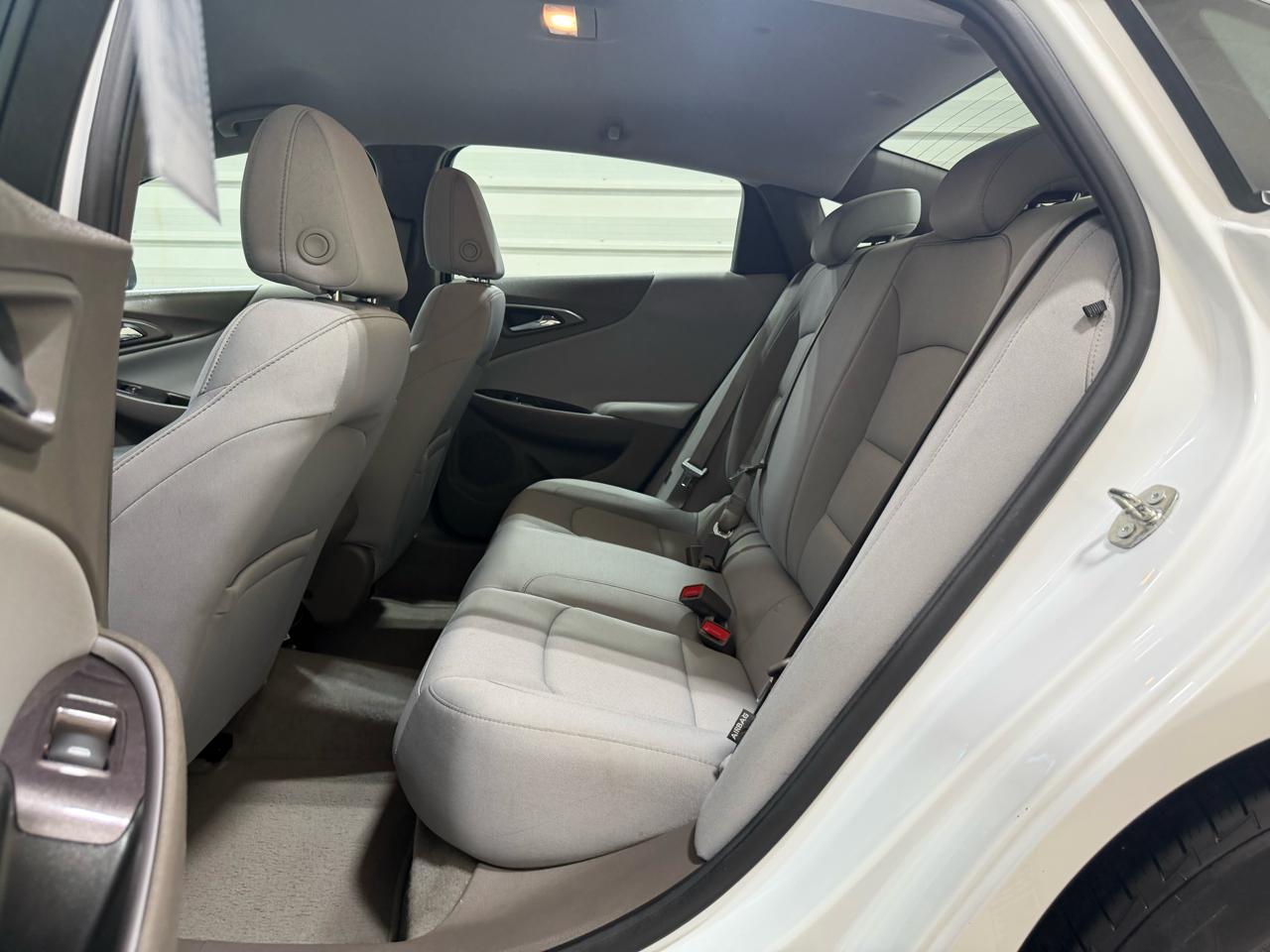 Chevrolet Malibu 4dr Sdn LS w/1FL 2021