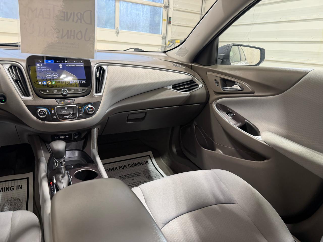 Chevrolet Malibu 4dr Sdn LS w/1FL 2021