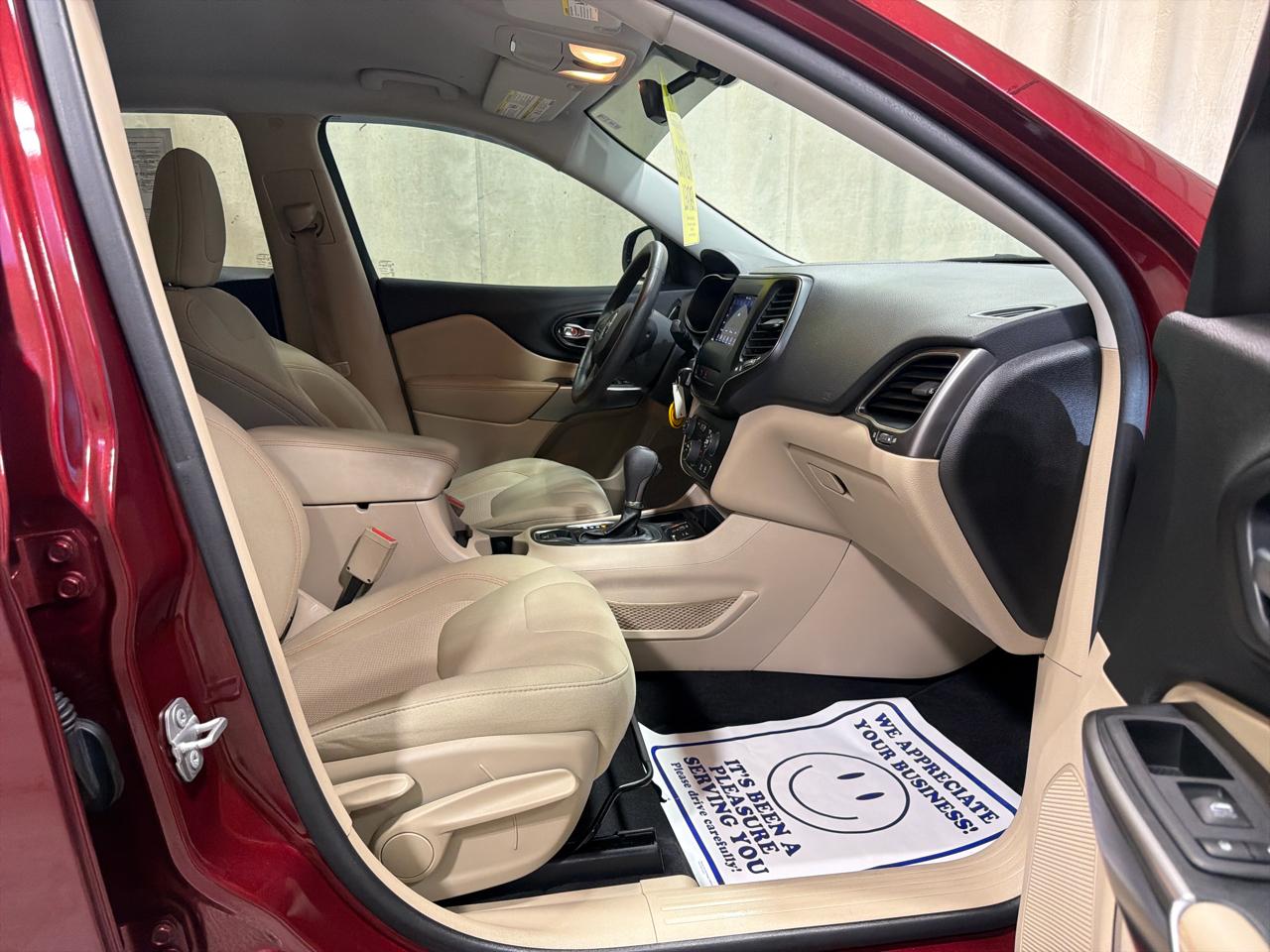 Jeep Cherokee Latitude FWD 2020