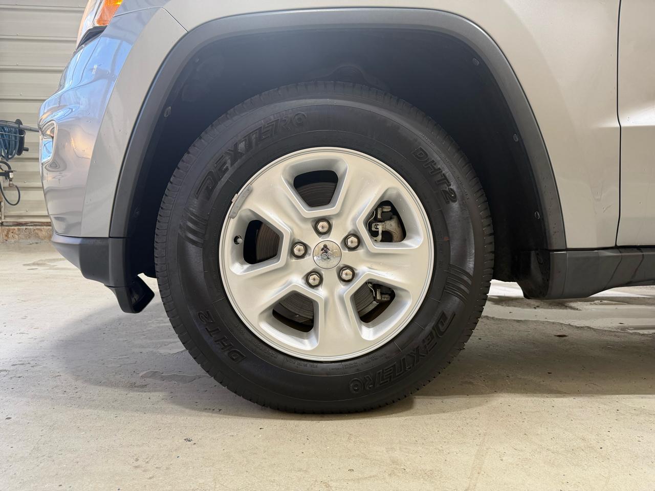 Jeep Grand Cherokee Laredo 4x4 2017