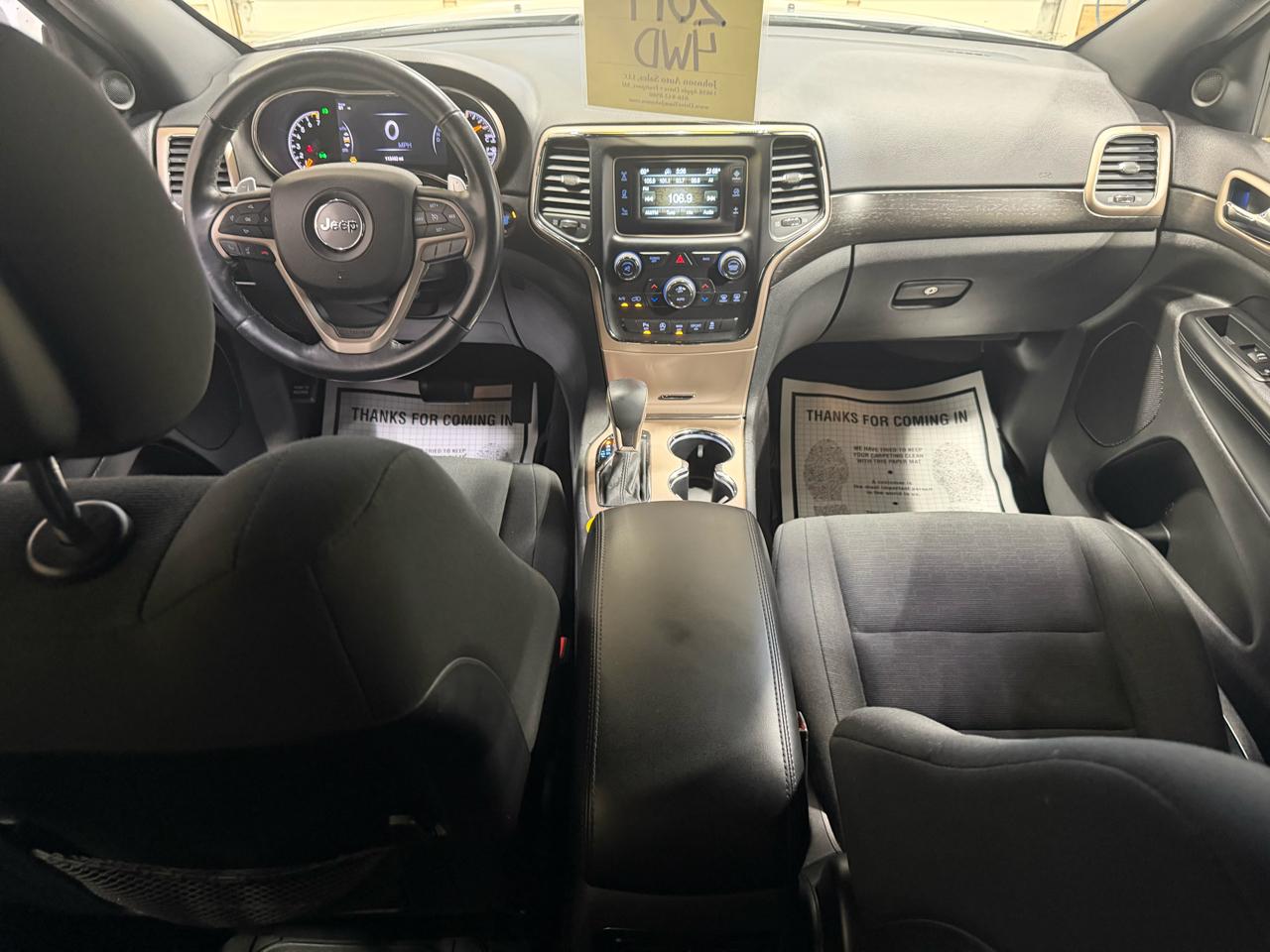 Jeep Grand Cherokee Laredo 4x4 2017