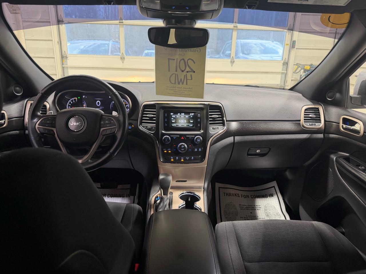 Jeep Grand Cherokee Laredo 4x4 2017