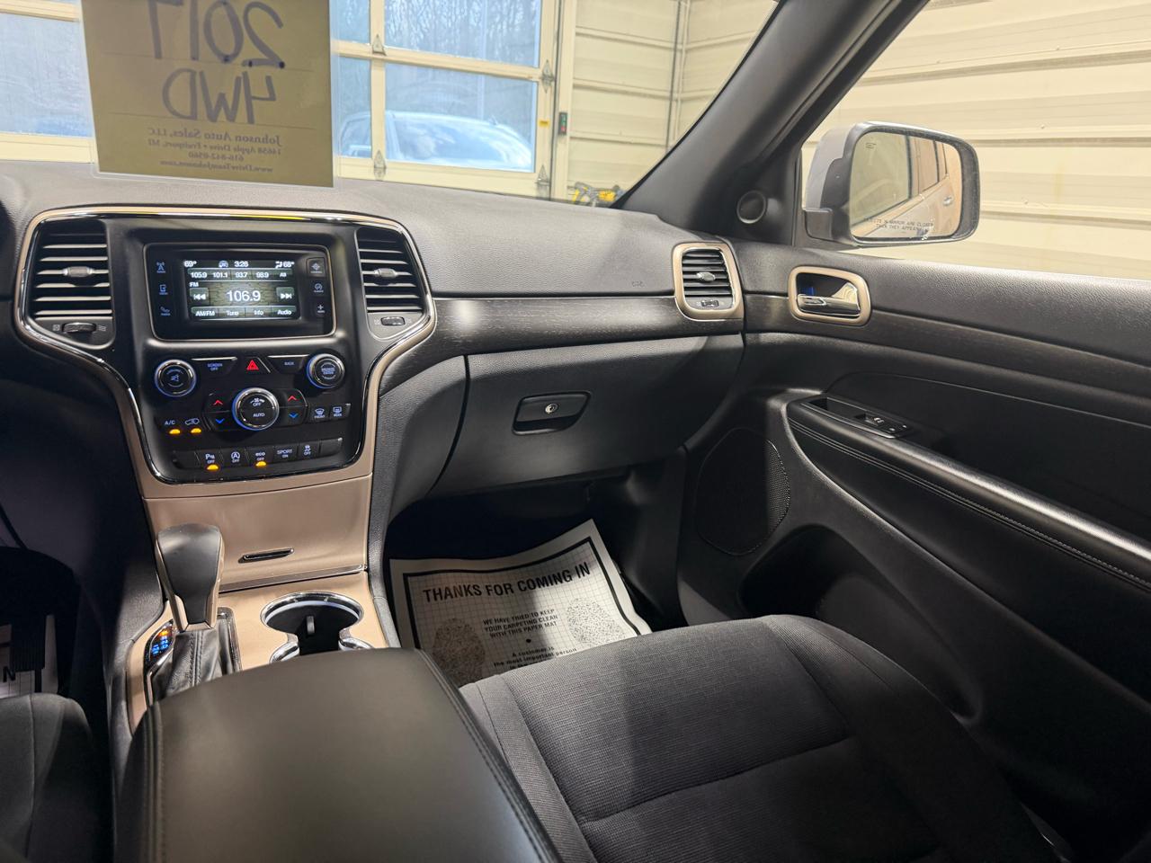 Jeep Grand Cherokee Laredo 4x4 2017