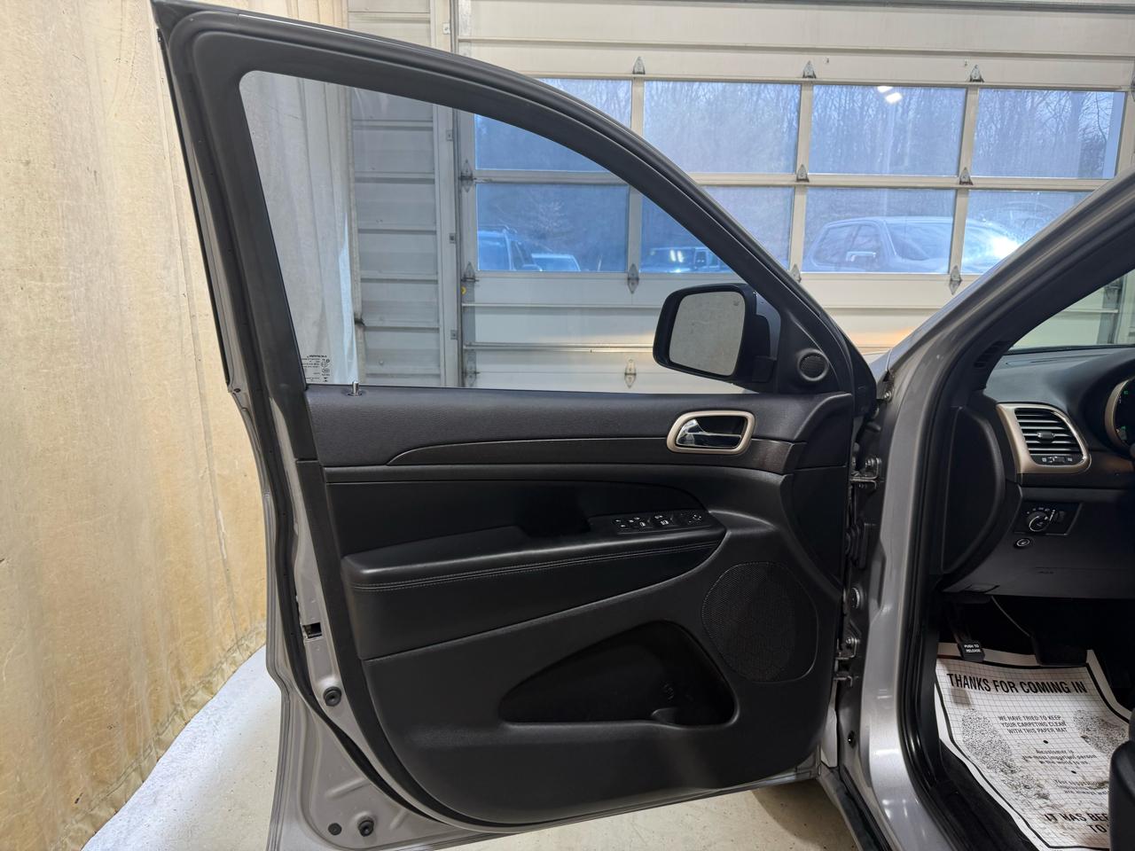 Jeep Grand Cherokee Laredo 4x4 2017