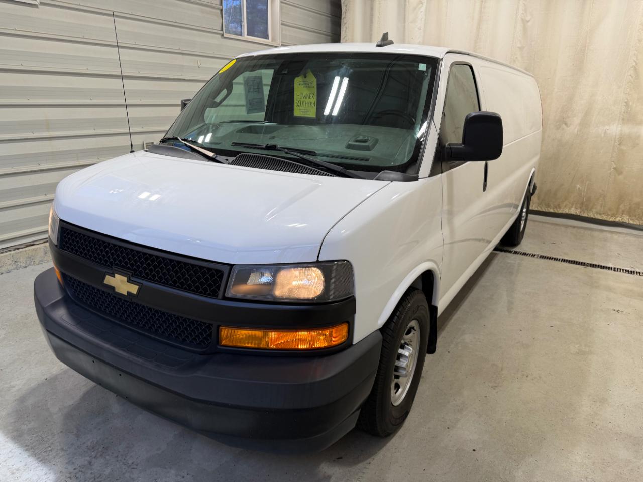 Chevrolet Express Cargo Van RWD 3500 155" 2020