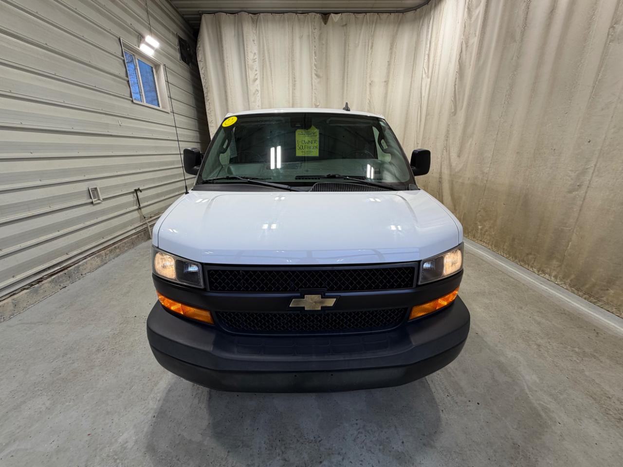 Chevrolet Express Cargo Van RWD 3500 155" 2020