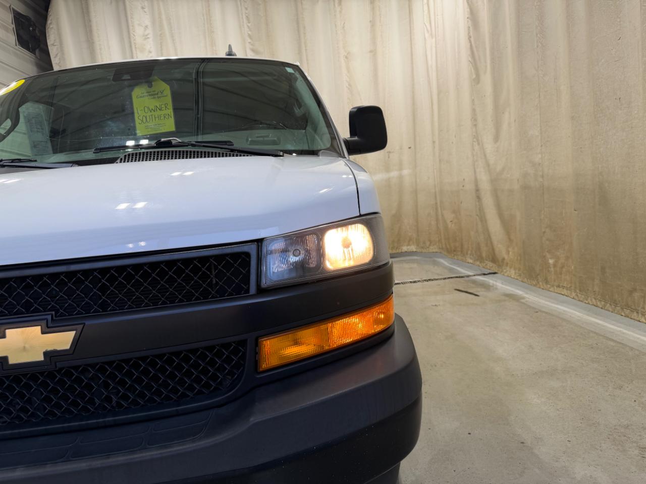Chevrolet Express Cargo Van RWD 3500 155" 2020