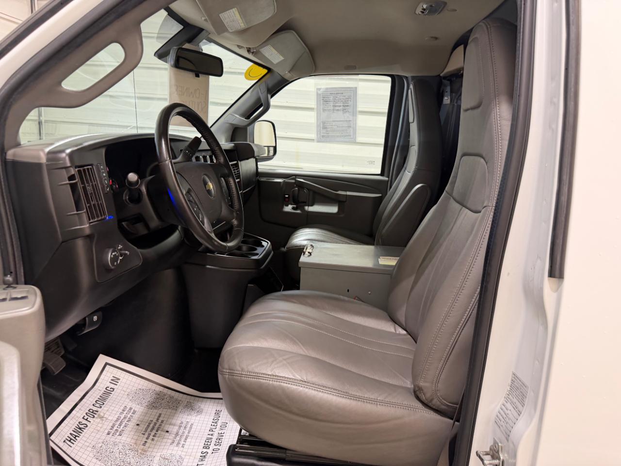 Chevrolet Express Cargo Van RWD 3500 155" 2020