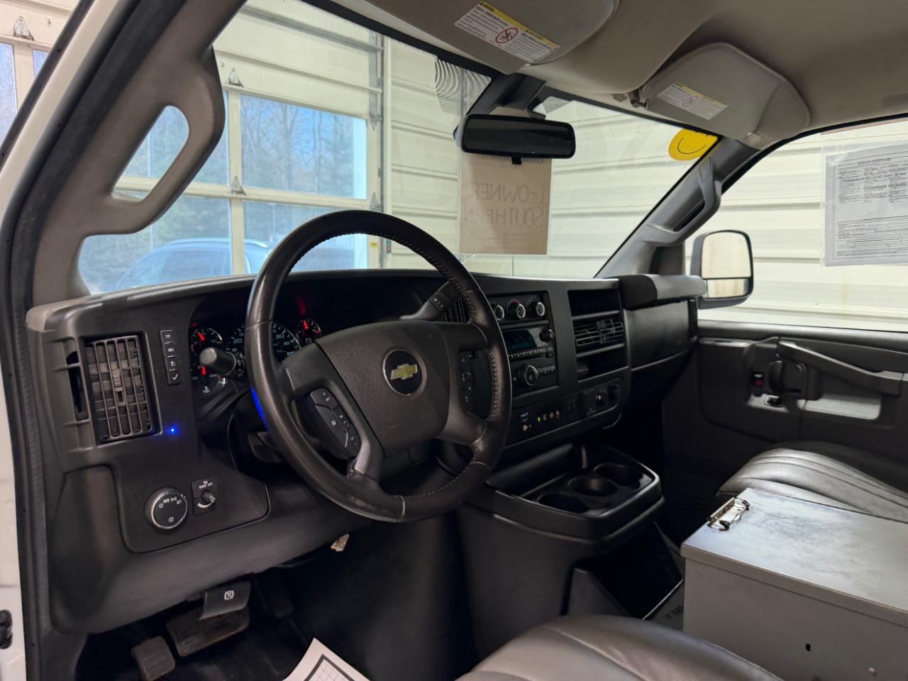 Chevrolet Express Cargo Van RWD 3500 155" 2020