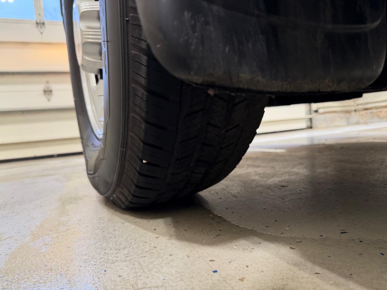 Chevrolet Express Cargo Van RWD 3500 155" 2020