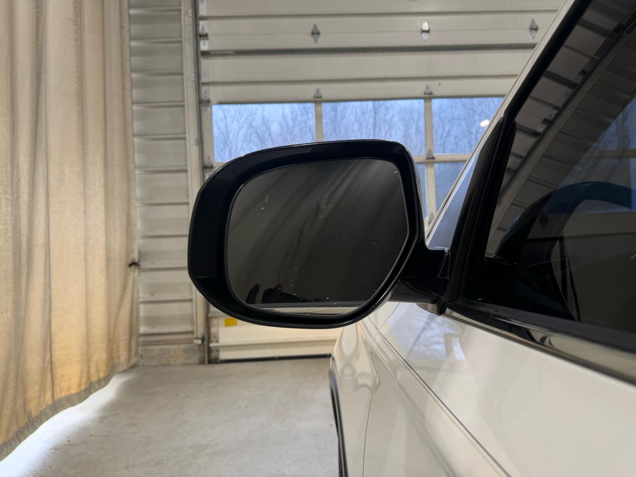 Mitsubishi Outlander SEL 4D SUV FWD 2019