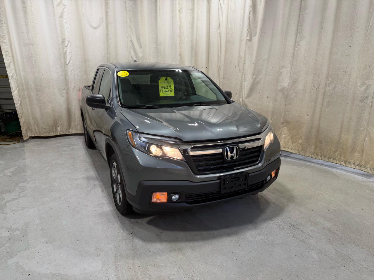 Honda Ridgeline RTL 4x4 Crew Cab 5.3' Bed 2017