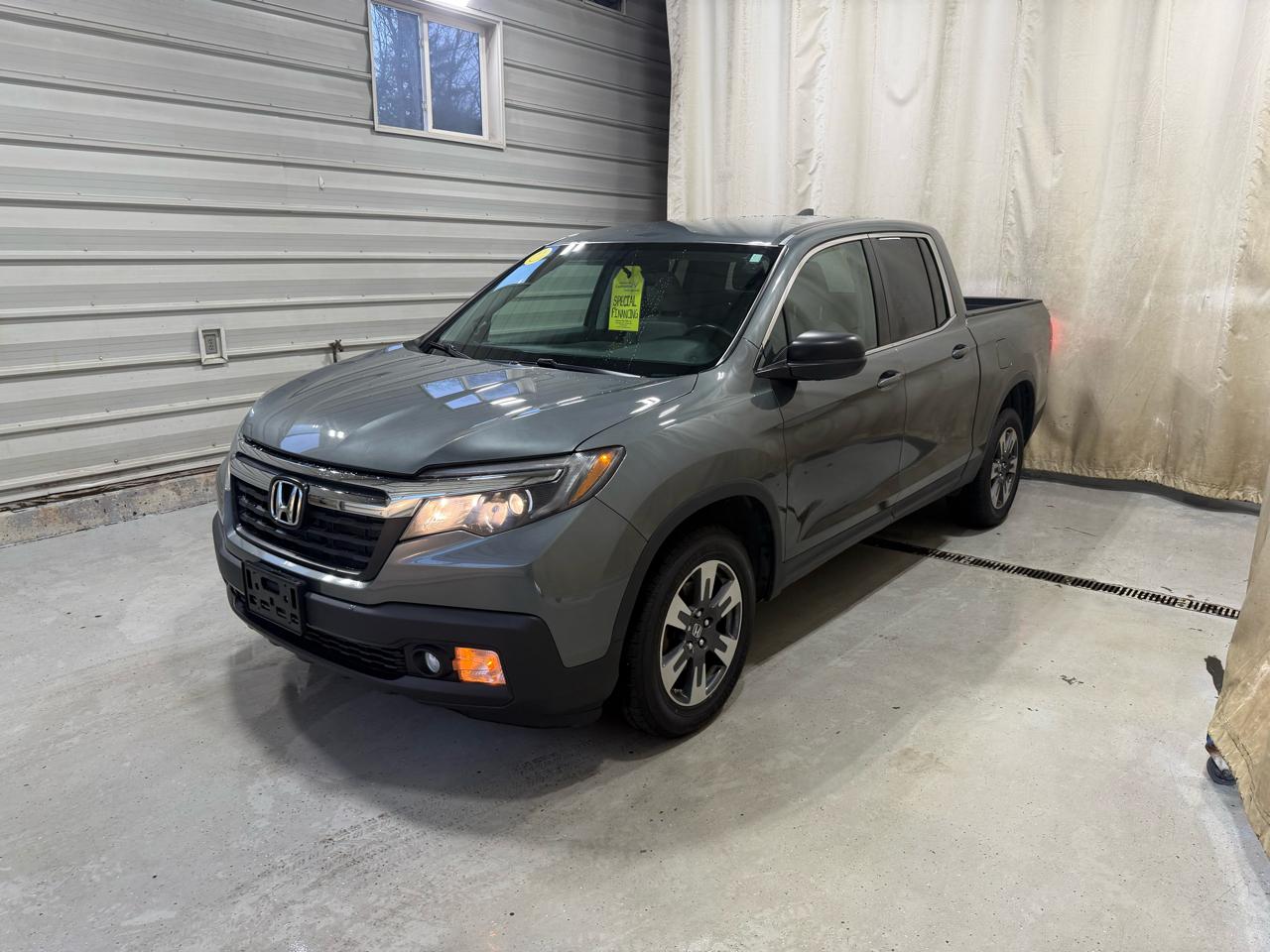 Honda Ridgeline RTL 4x4 Crew Cab 5.3' Bed 2017