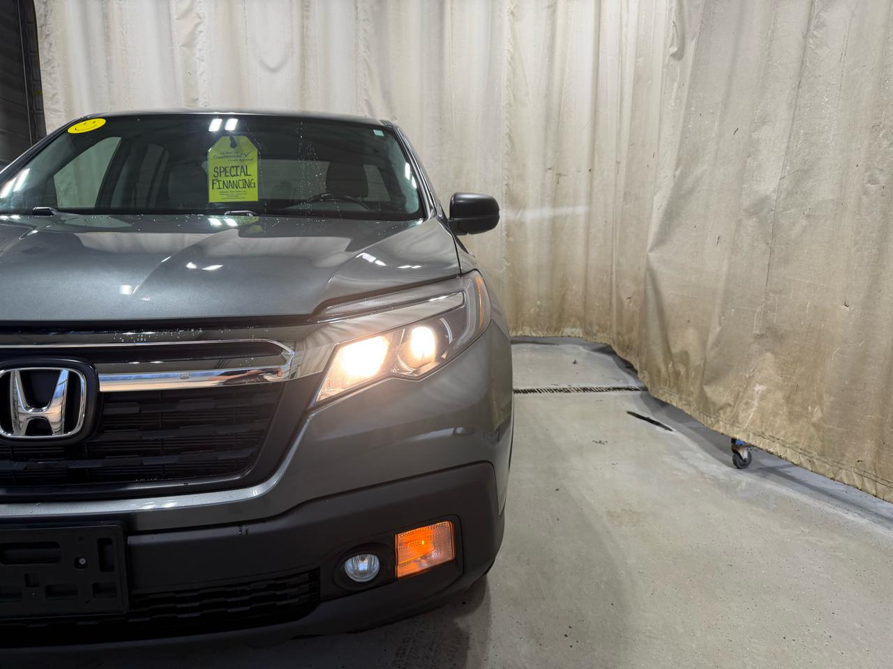 Honda Ridgeline RTL 4x4 Crew Cab 5.3' Bed 2017