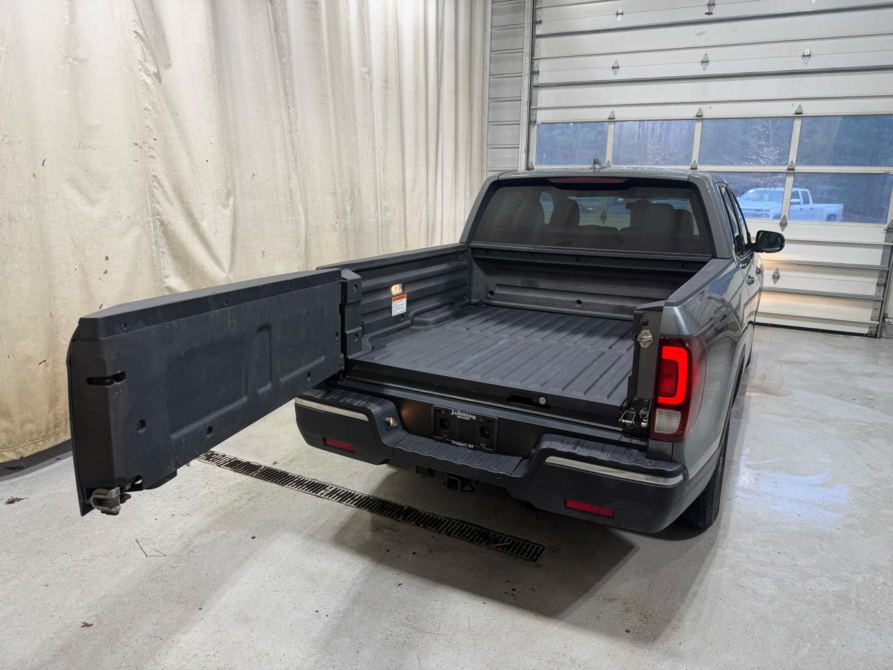 Honda Ridgeline RTL 4x4 Crew Cab 5.3' Bed 2017