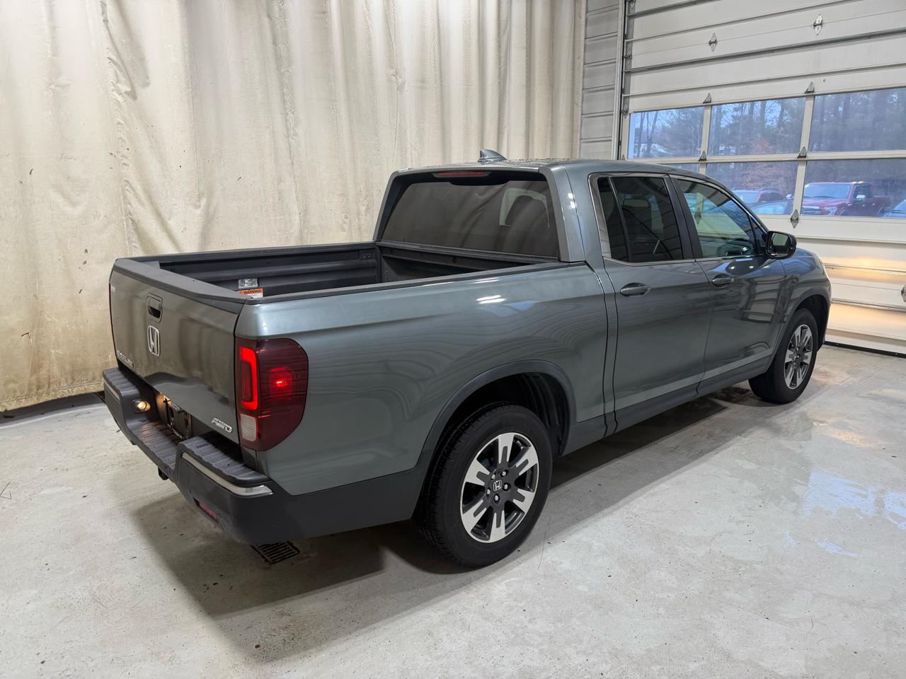 Honda Ridgeline RTL 4x4 Crew Cab 5.3' Bed 2017