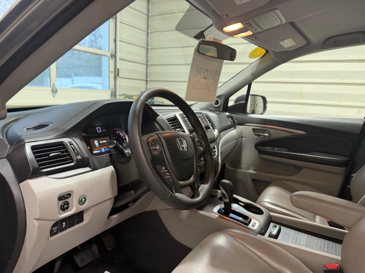 Honda Ridgeline RTL 4x4 Crew Cab 5.3' Bed 2017