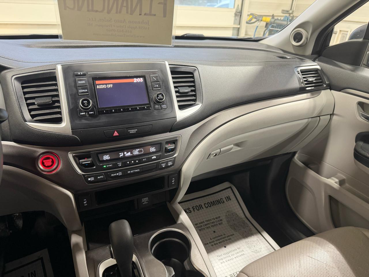 Honda Ridgeline RTL 4x4 Crew Cab 5.3' Bed 2017