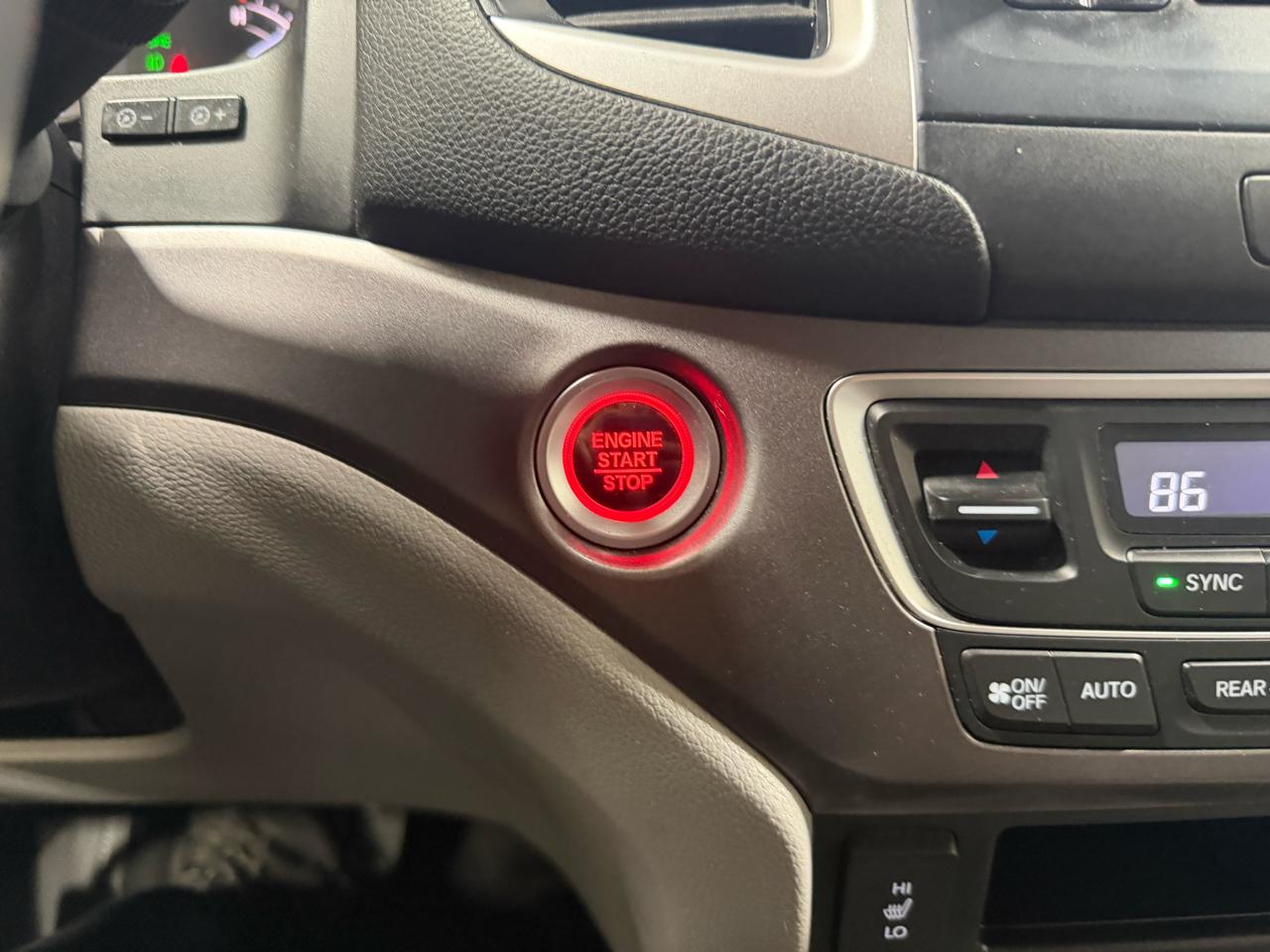 Honda Ridgeline RTL 4x4 Crew Cab 5.3' Bed 2017