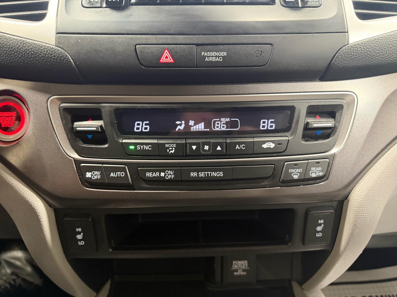 Honda Ridgeline RTL 4x4 Crew Cab 5.3' Bed 2017