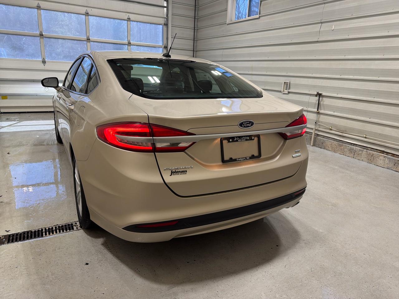 Ford Fusion SE FWD 2018