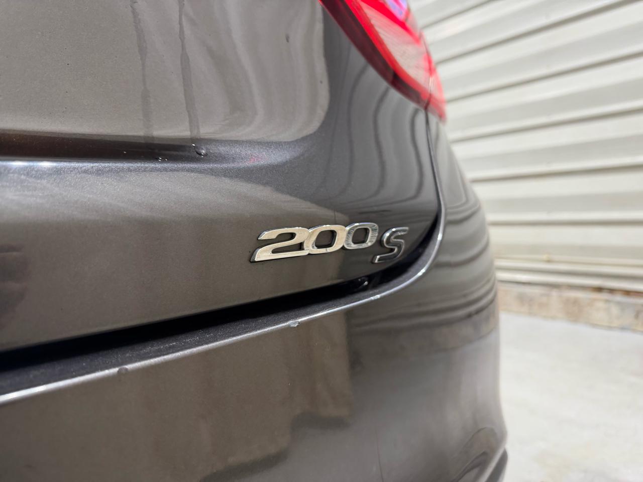 Chrysler 200 4dr Sdn S AWD 2016