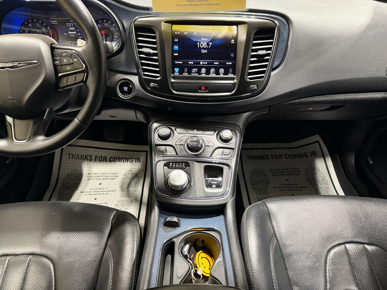 Chrysler 200 4dr Sdn S AWD 2016