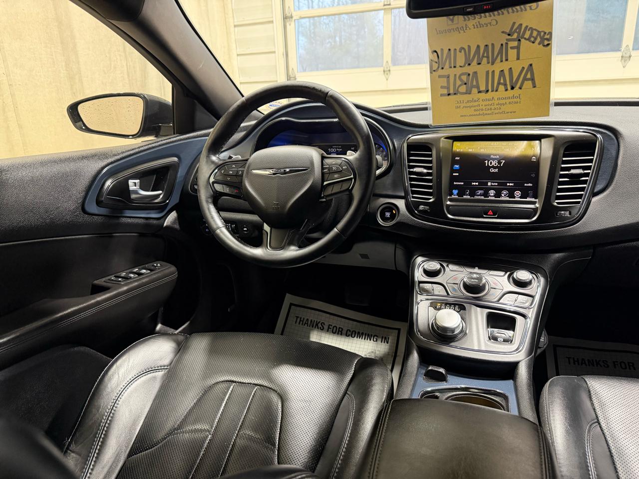 Chrysler 200 4dr Sdn S AWD 2016