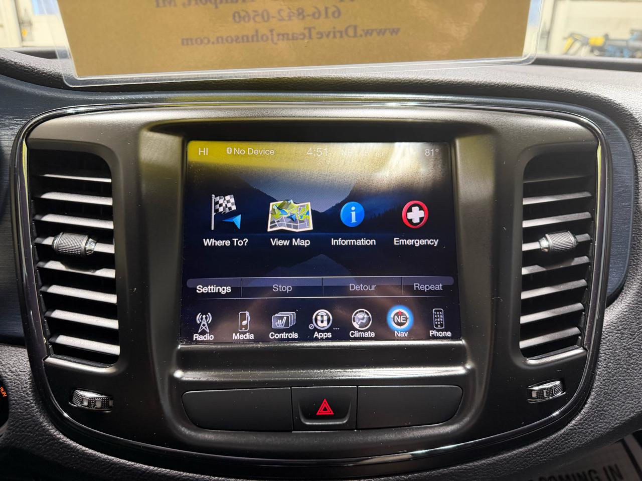 Chrysler 200 4dr Sdn S AWD 2016