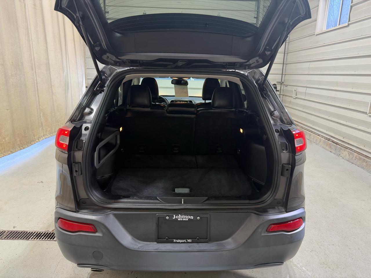 Jeep Cherokee FWD 4dr Latitude 2016